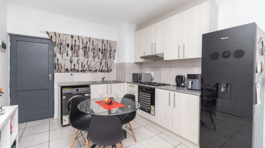2 Bedroom Property for Sale in Parklands Western Cape